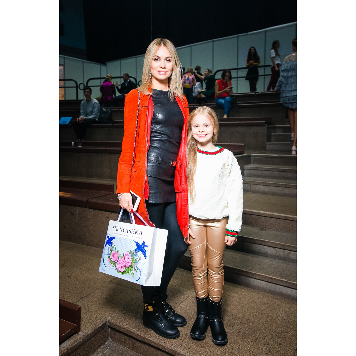 Фото Ирина Гогунская с дочерью Милана Гогунская на показе Stilnyashka Весна-лето 2019